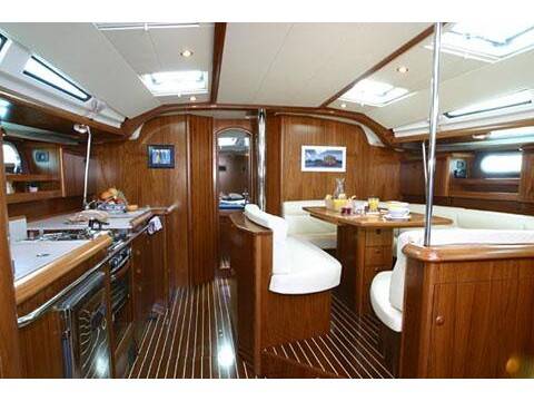 Sun Odyssey 49i 