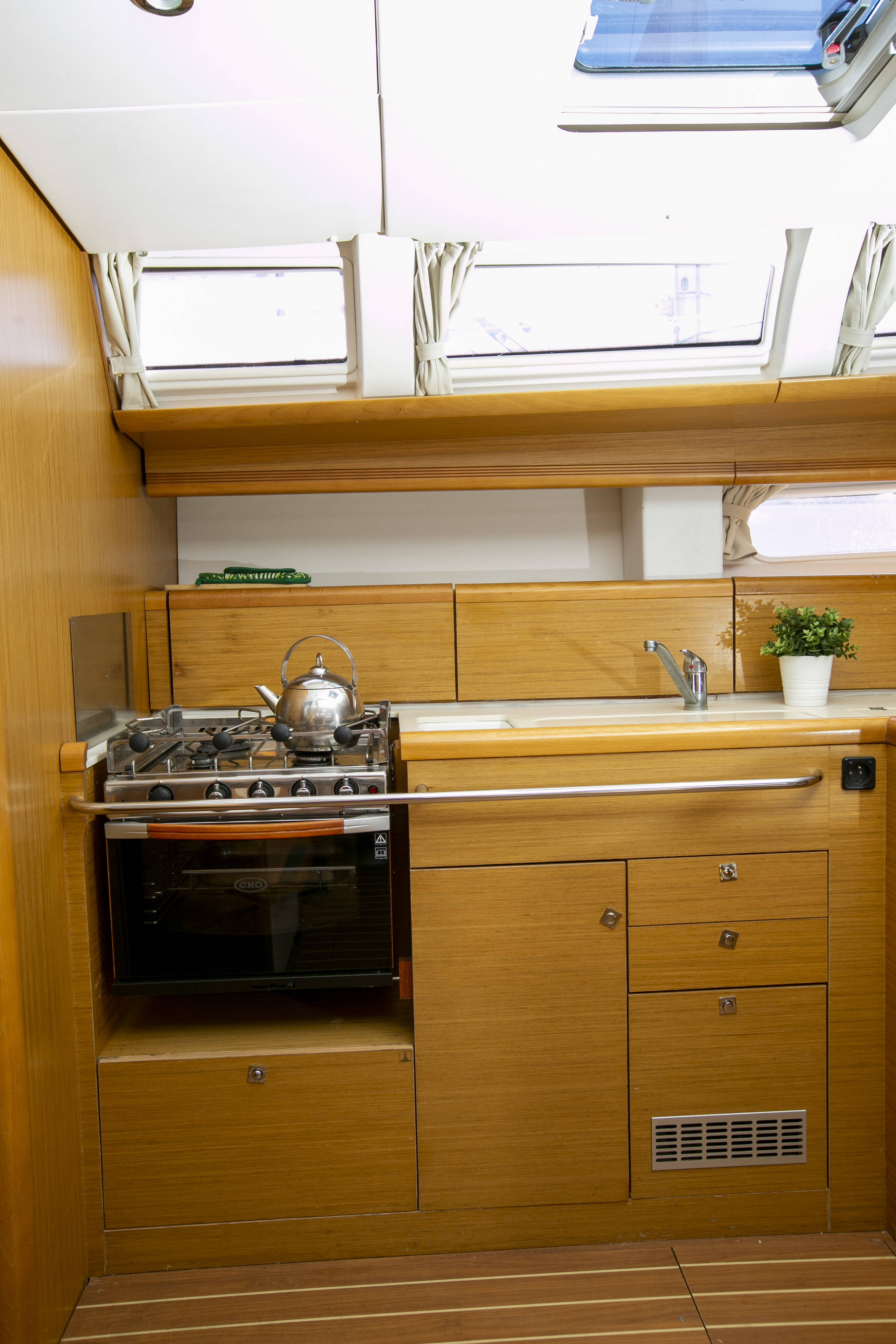 Sun Odyssey 49i Mimi