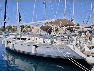 Sun Odyssey 49i • SKAZKA