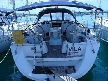 Sun Odyssey 49i • Vila I