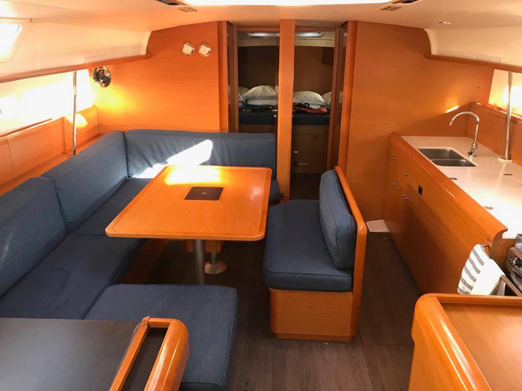 Sun Odyssey 519 Alboran Bourbon (Majorca)