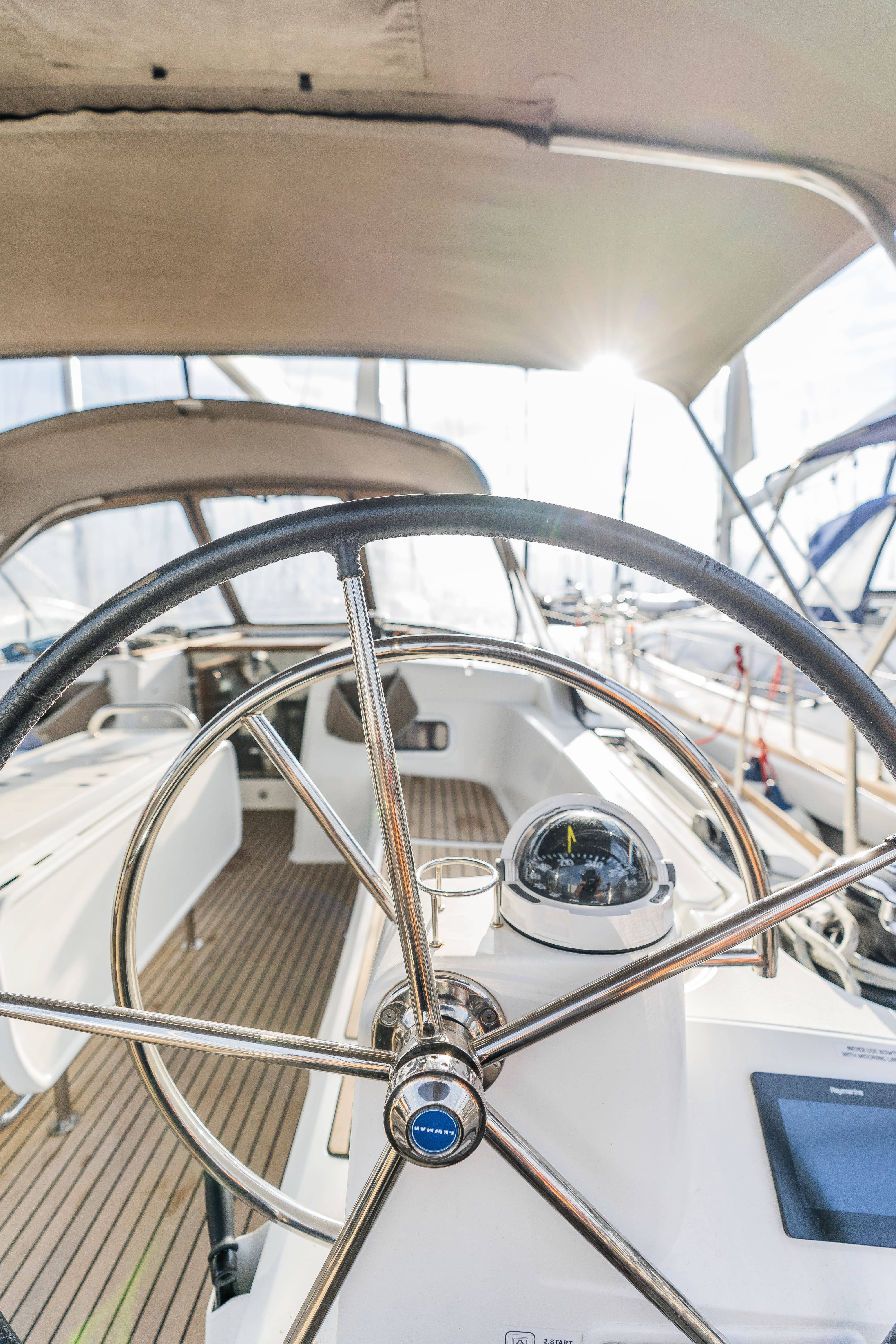Sun Odyssey 519  PERRO BLANCO