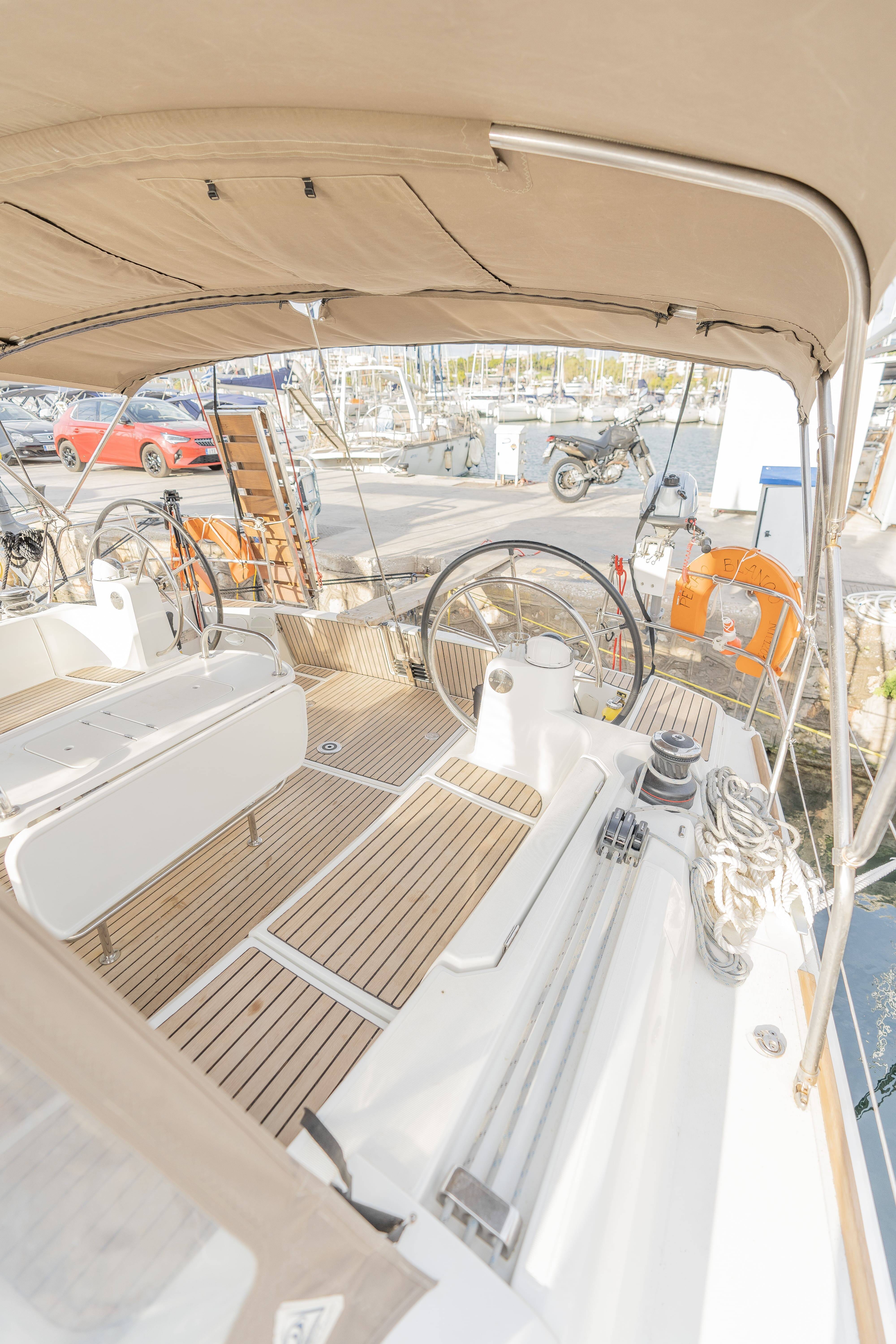 Sun Odyssey 519  PERRO BLANCO