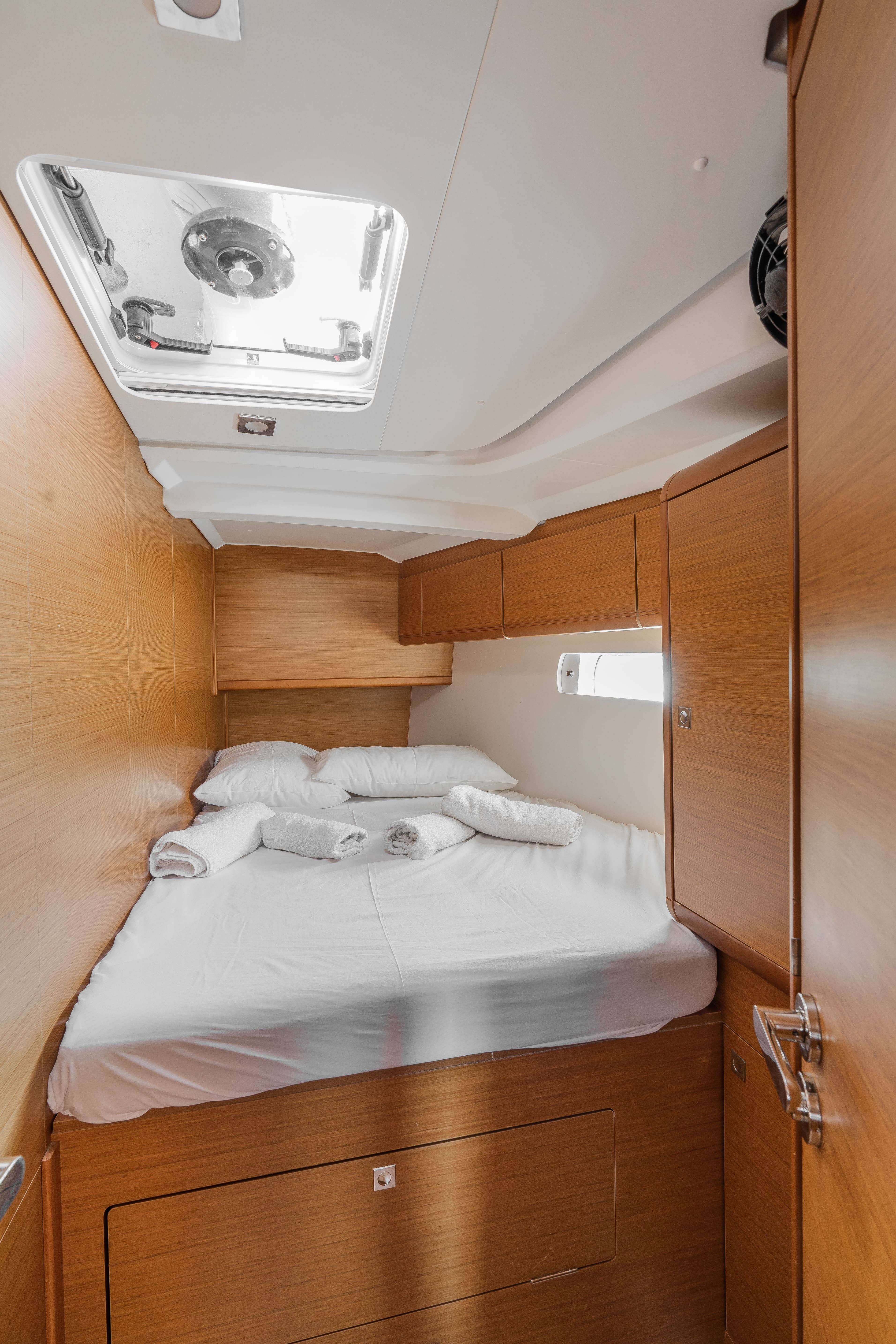 Sun Odyssey 519  PERRO BLANCO