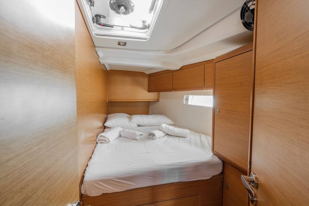Sun Odyssey 519  PERRO BLANCO
