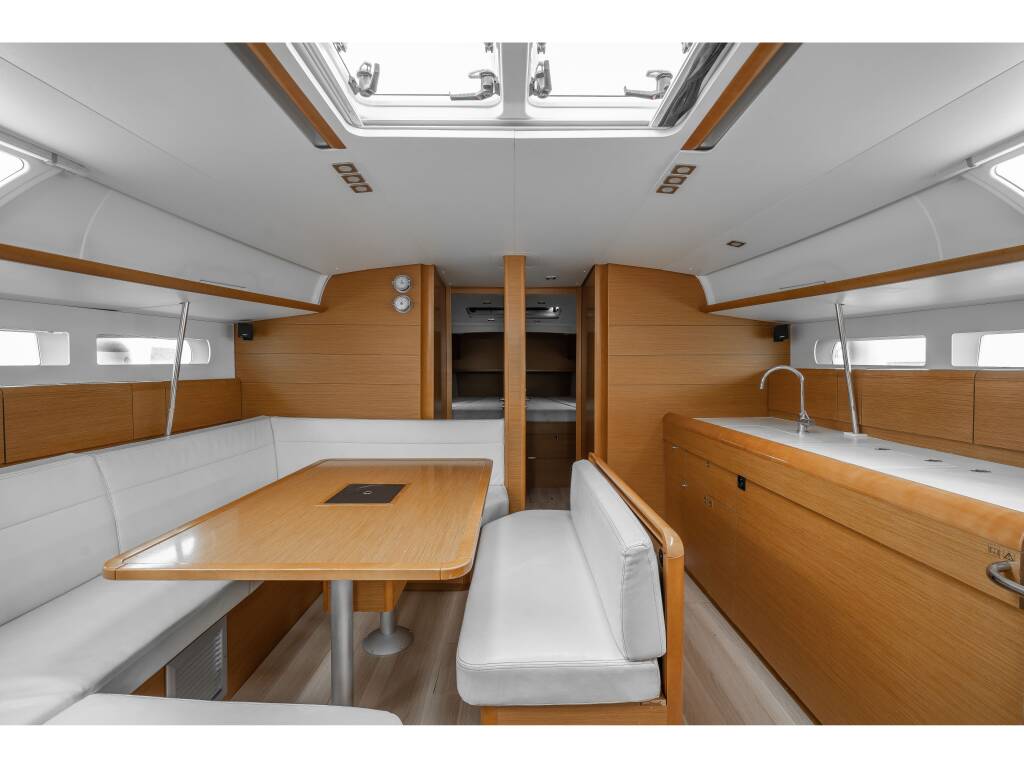 Sun Odyssey 519  MARINA