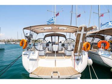 Sun Odyssey 519  • MARINA