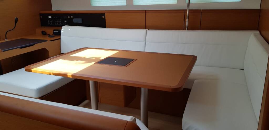 Sun Odyssey 519 Pata