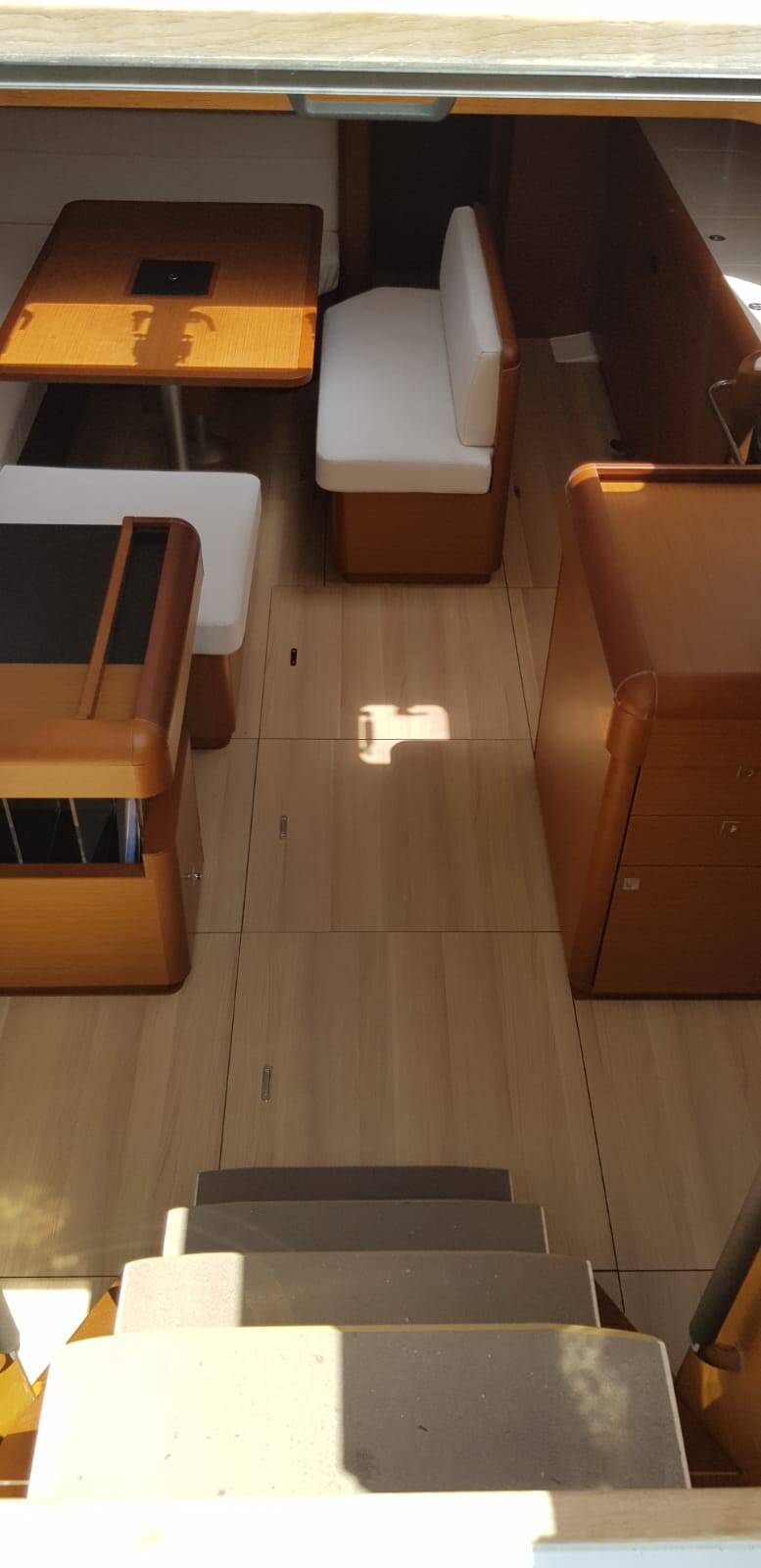 Sun Odyssey 519 Pata