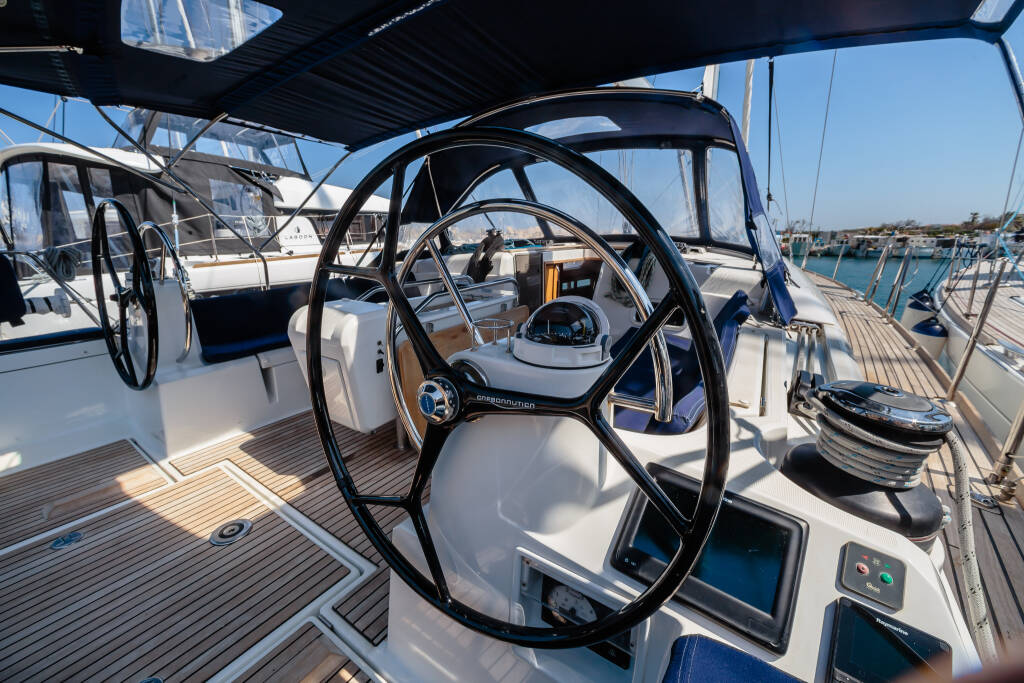 Sun Odyssey 519 Mystral - Standard line