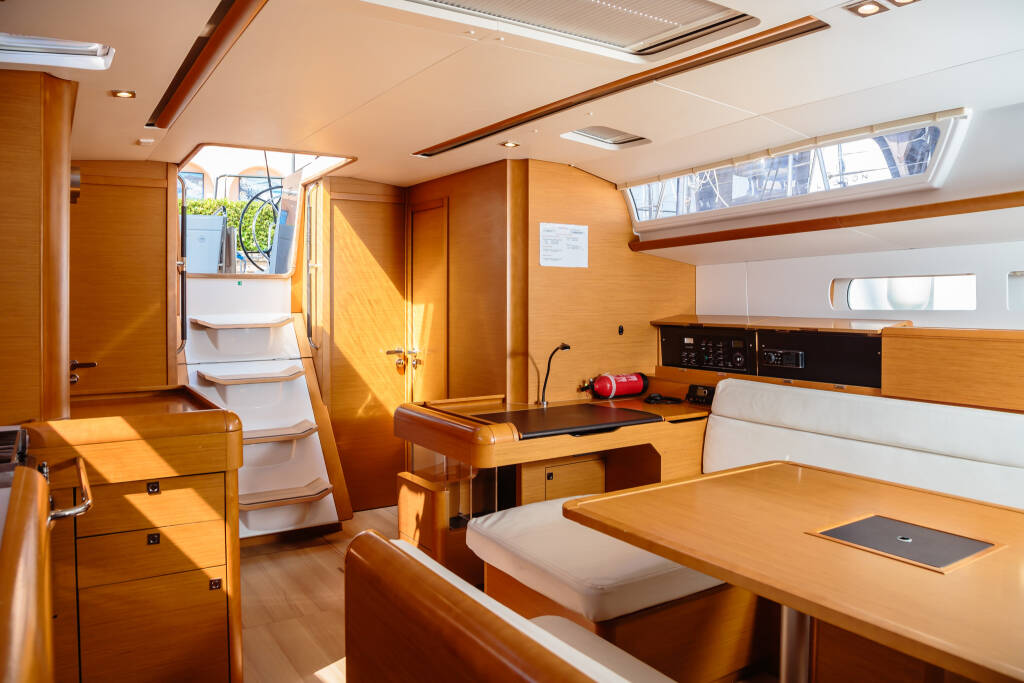 Sun Odyssey 519 Mystral - Standard line