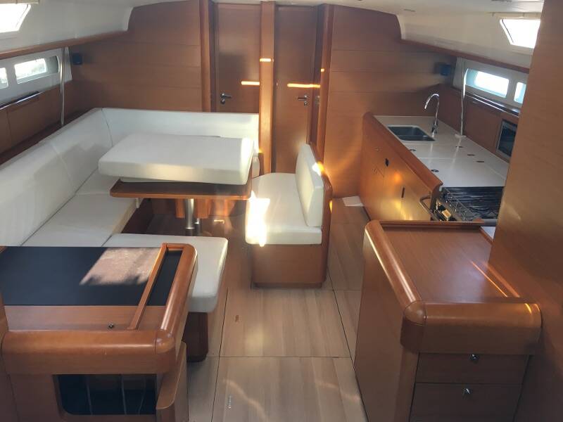 Sun Odyssey 519 Mystral - Standard line