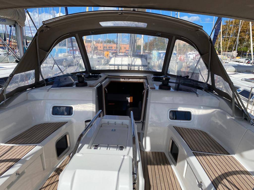 Sun Odyssey 519 Alboran Pacharan (Majorca)