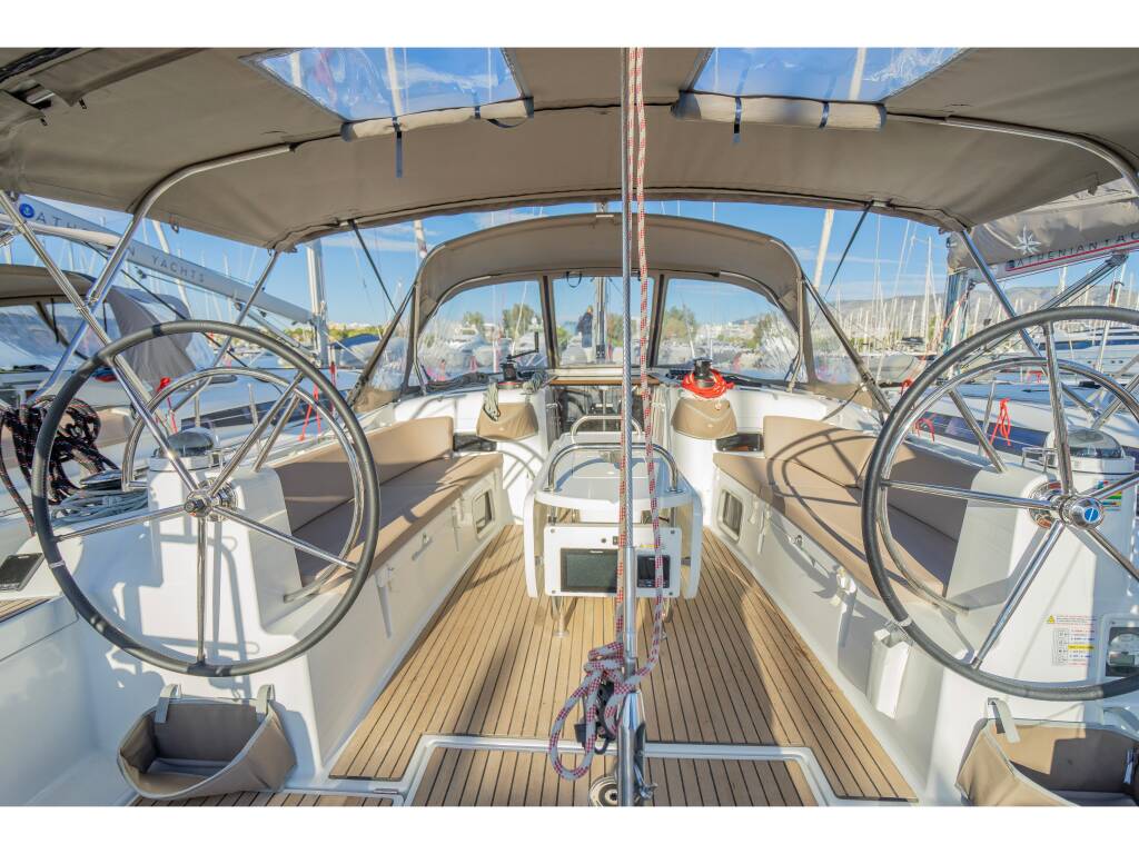 Sun Odyssey 519  • MAYFLOWER