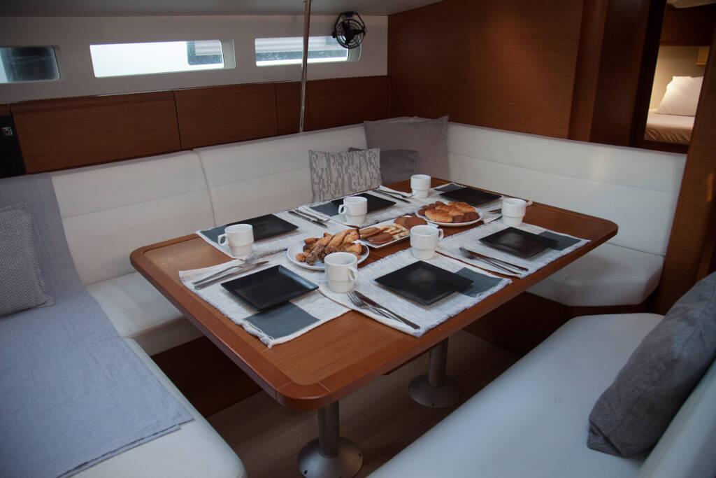 Sun Odyssey 519  MAISTROS