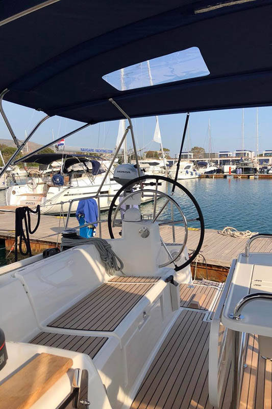 Sun Odyssey 519 Misty