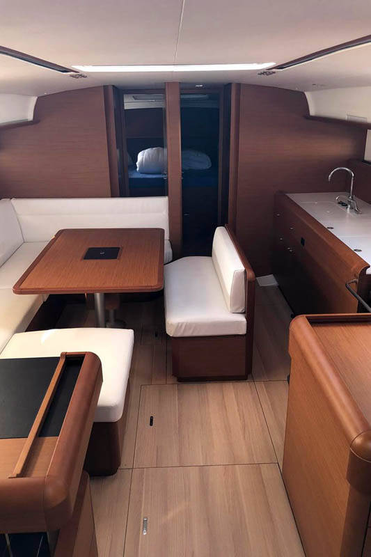 Sun Odyssey 519 Misty