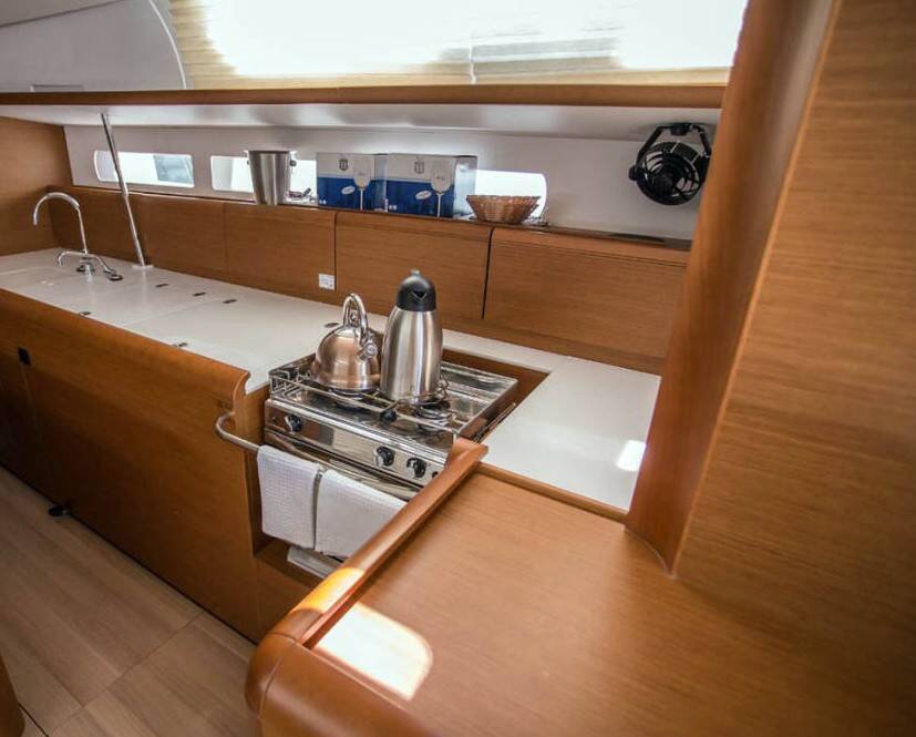 Sun Odyssey 519 Aquaholic