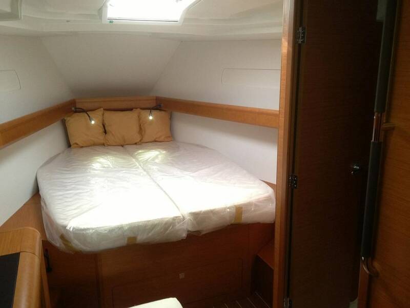 Sun Odyssey - DOUBLE CABIN • Sailing school - double cabin*