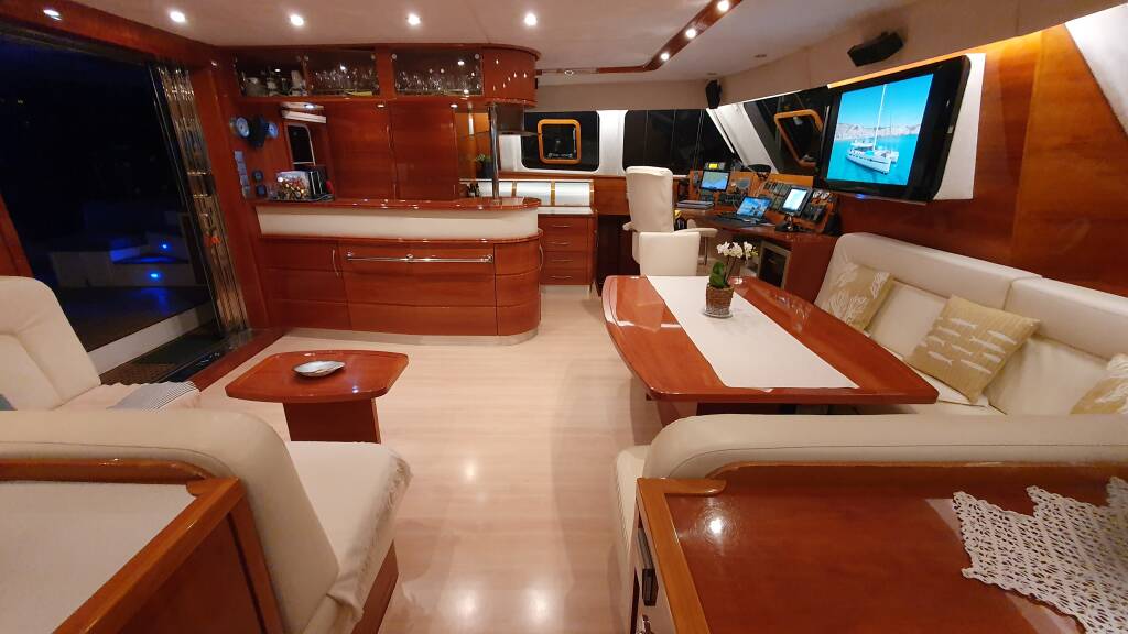 SUNREEF 62 