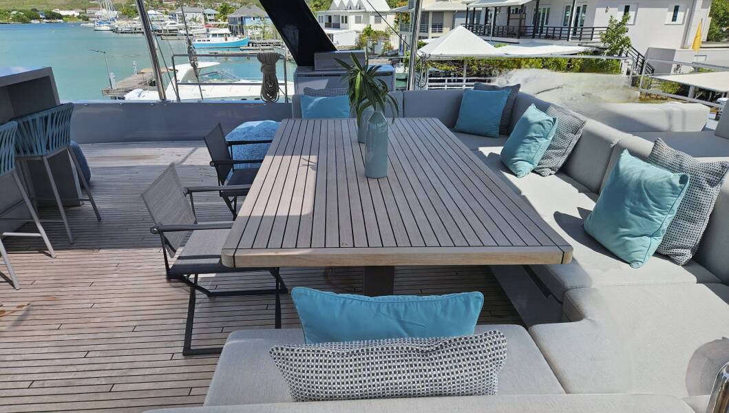 Sunreef 80 Shades of Grey