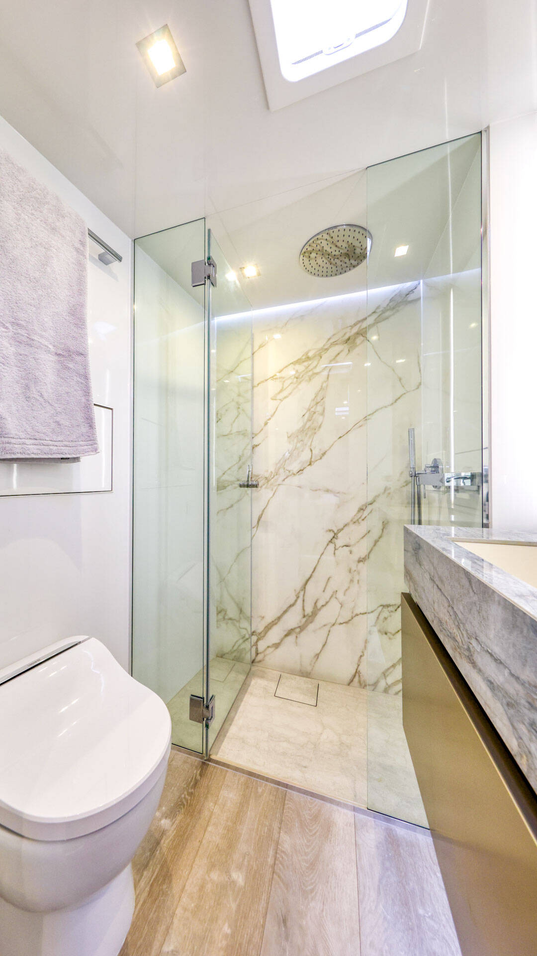 Sunreef 80 Honeybird