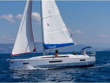 Sunsail 42