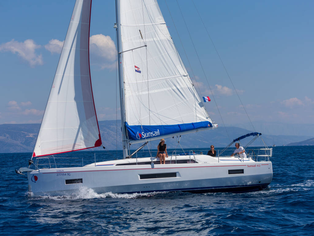 Sunsail 42 