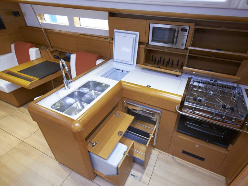 Sunsail 47 