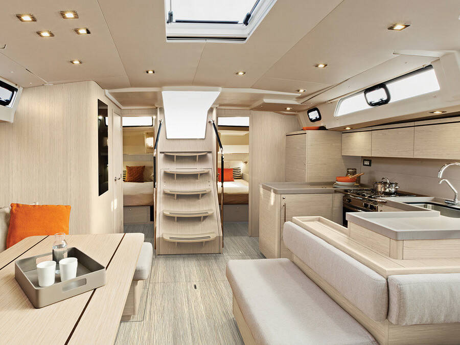 Sunsail 52.4 