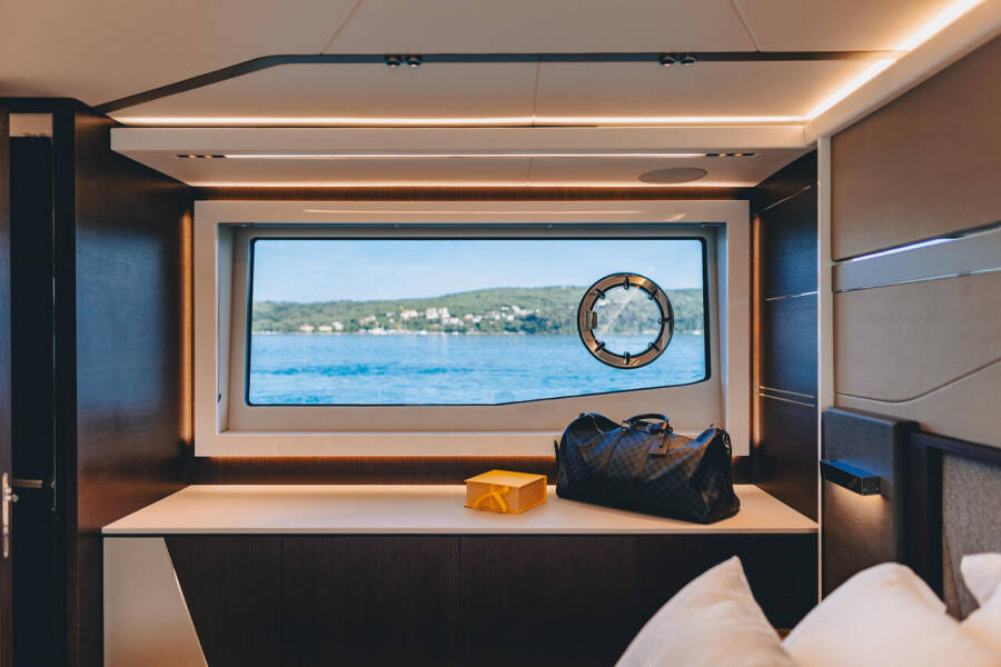 Sunseeker 65 Sport Yacht X2