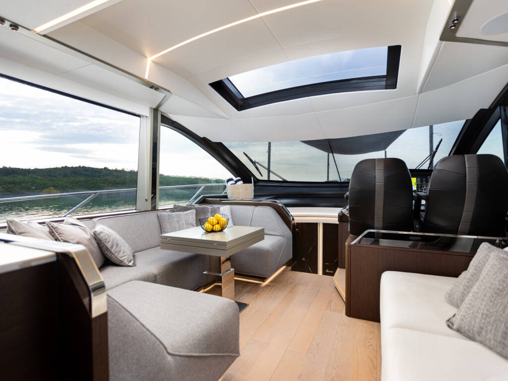 Sunseeker 65 X2