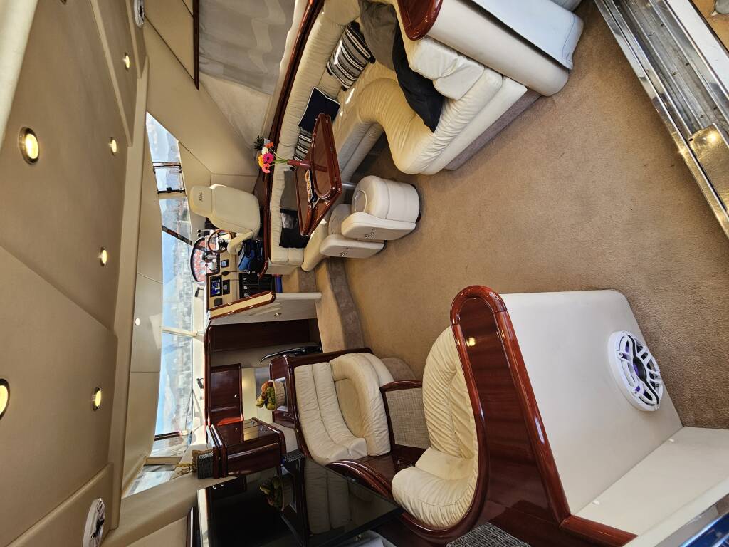 Sunseeker Manhattan 48 FLY Klara