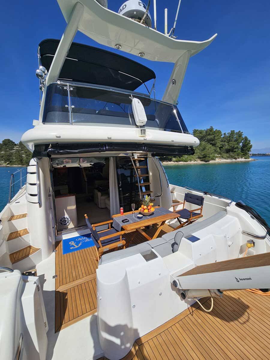 Sunseeker Manhattan 48 FLY Klara