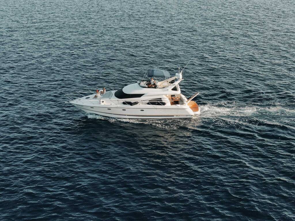 Sunseeker Manhattan 48 FLY Klara