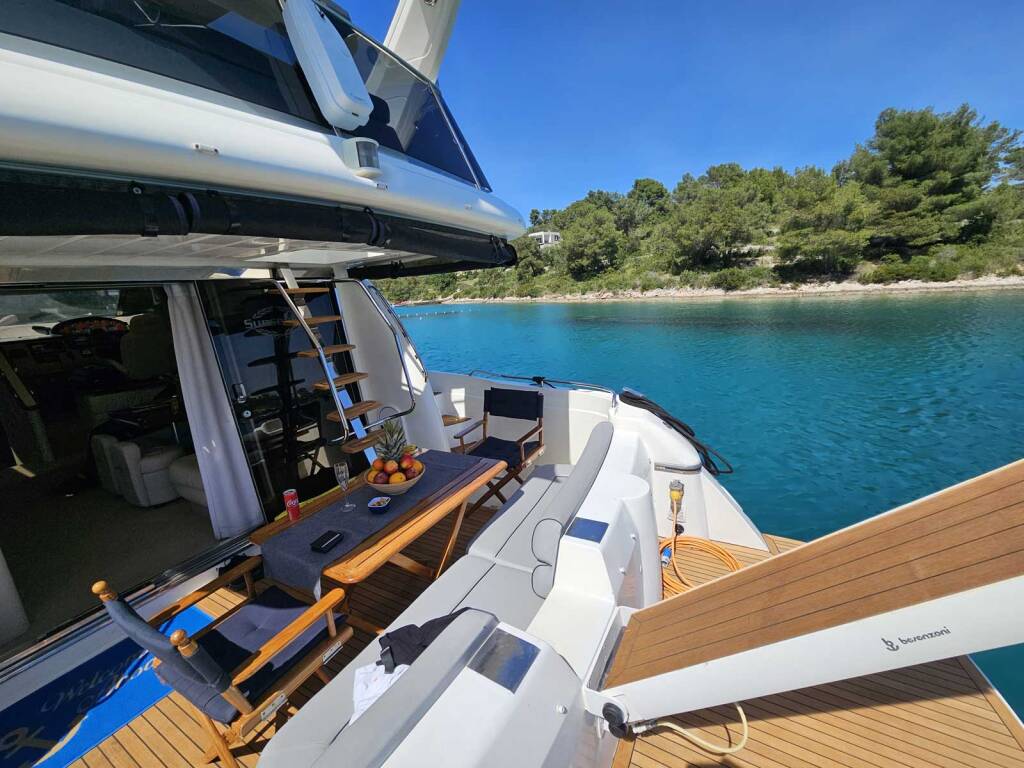 Sunseeker Manhattan 48 FLY Klara