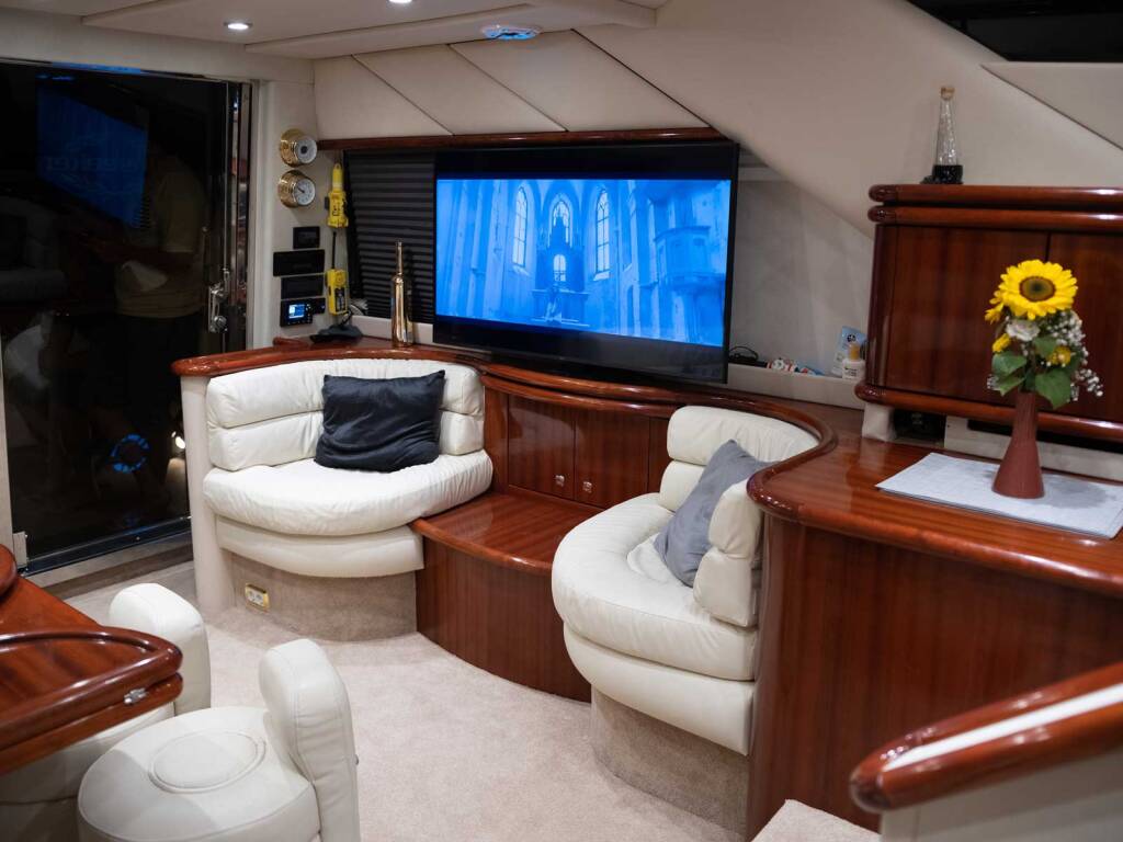 Sunseeker Manhattan 48 FLY Klara