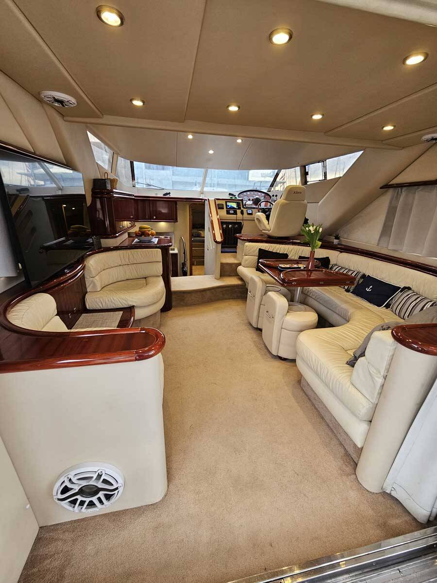 Sunseeker Manhattan 48 FLY Klara