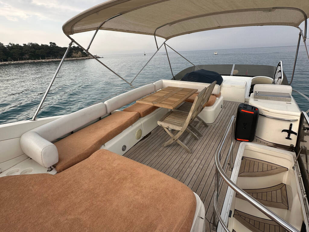 Sunseeker Manhattan 56 Jimena