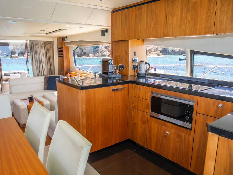 Sunseeker Manhattan 63 Midnight Summer Dream