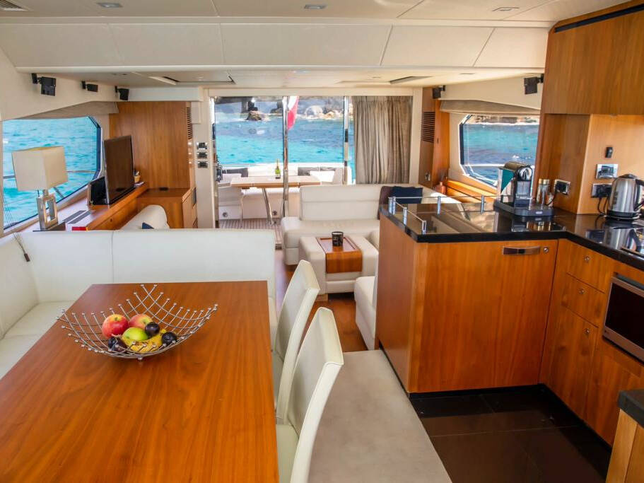 Sunseeker Manhattan 63 Midnight Summer Dream