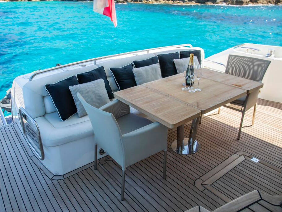 Sunseeker Manhattan 63 Midnight Summer Dream