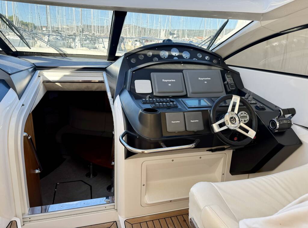 Sunseeker Portofino 53 Polly