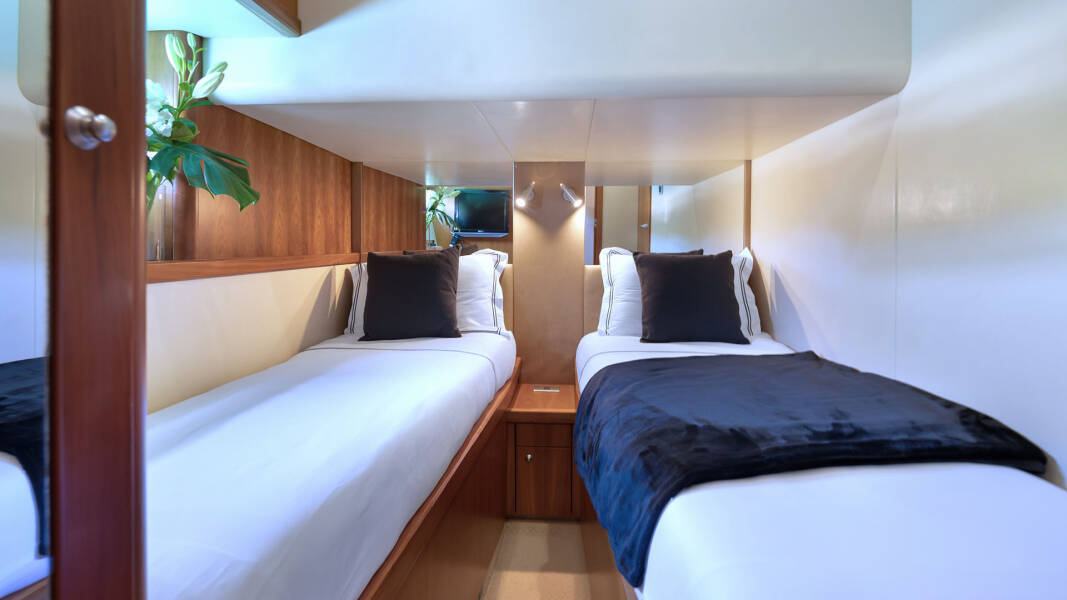 Sunseeker Predator 72 Boy Toy