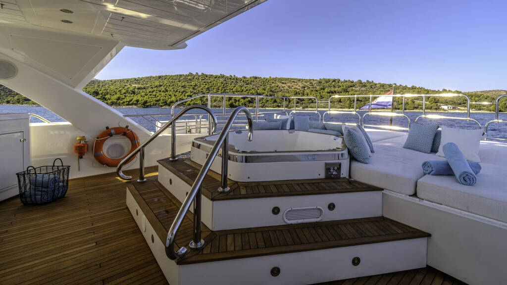 Sunseeker Yacht 34M Arago