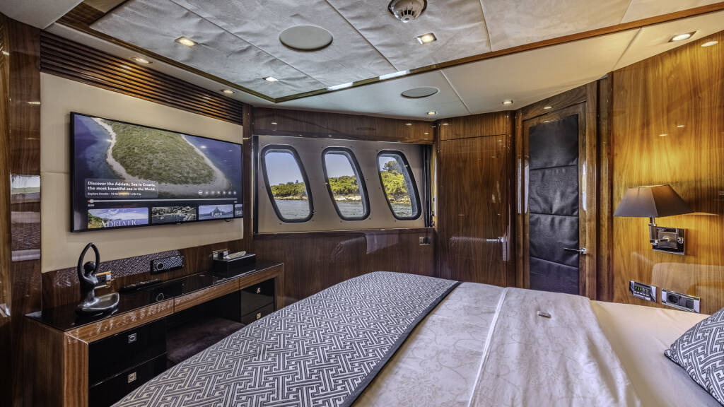 Sunseeker Yacht 34M Arago