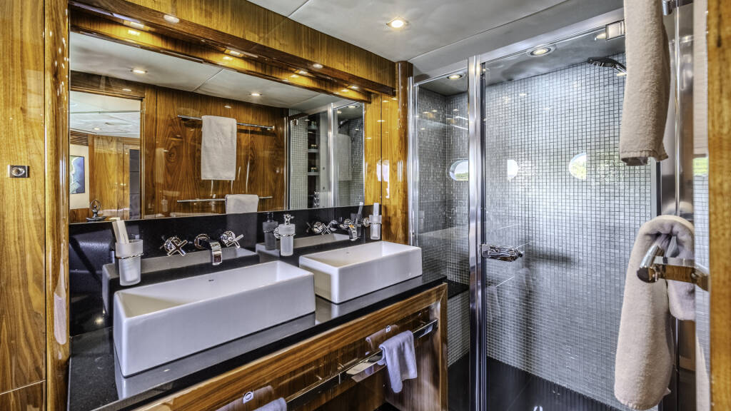 Sunseeker Yacht 34M Arago