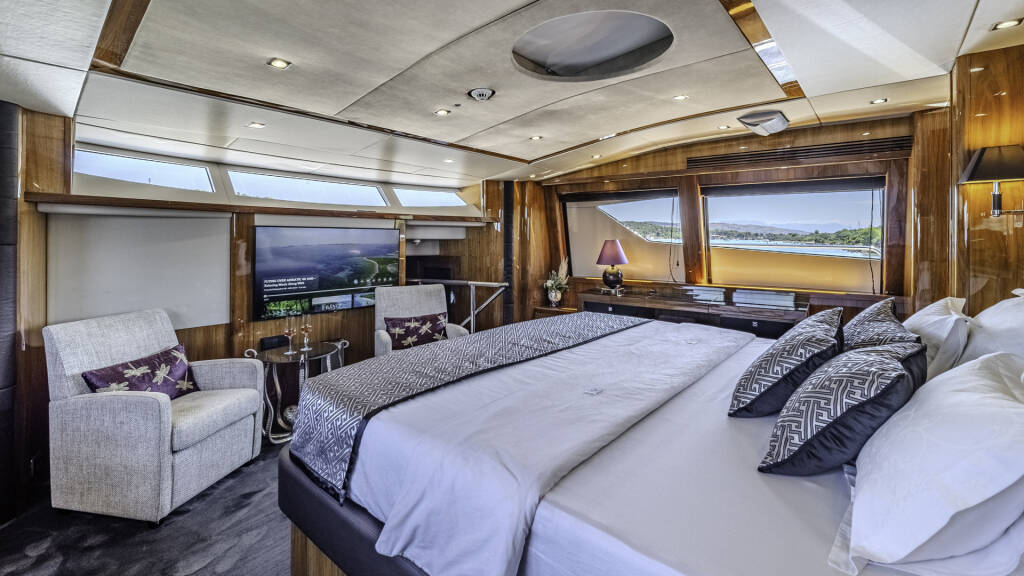 Sunseeker Yacht 34M Arago