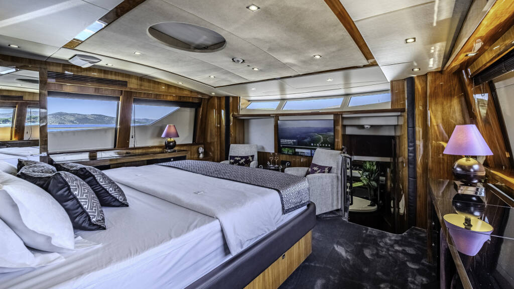 Sunseeker Yacht 34M Arago