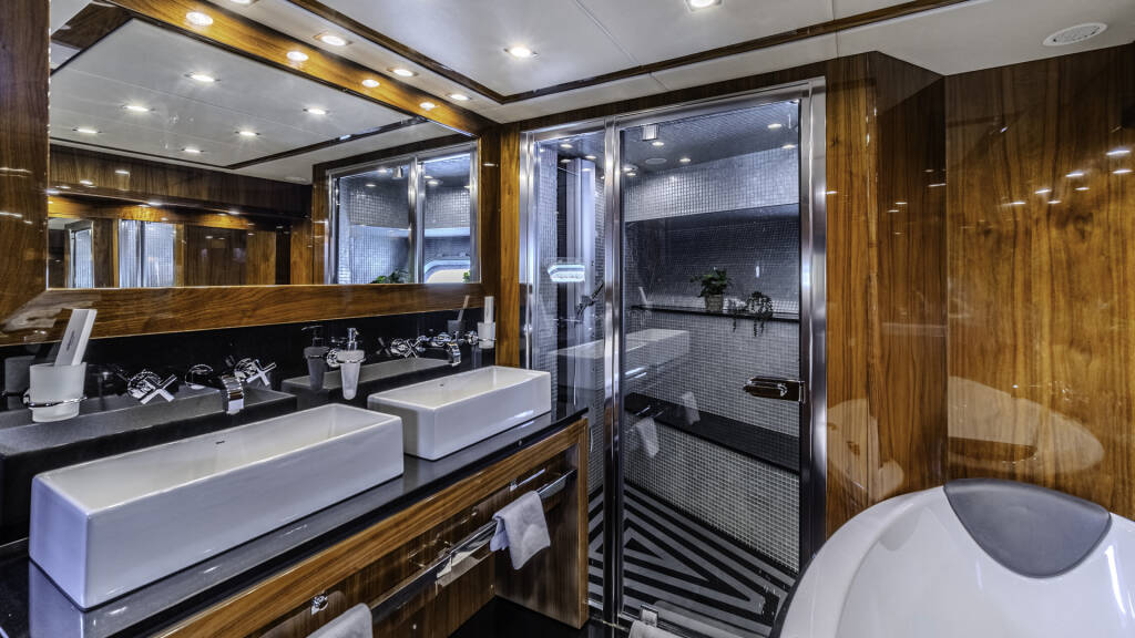 Sunseeker Yacht 34M Arago